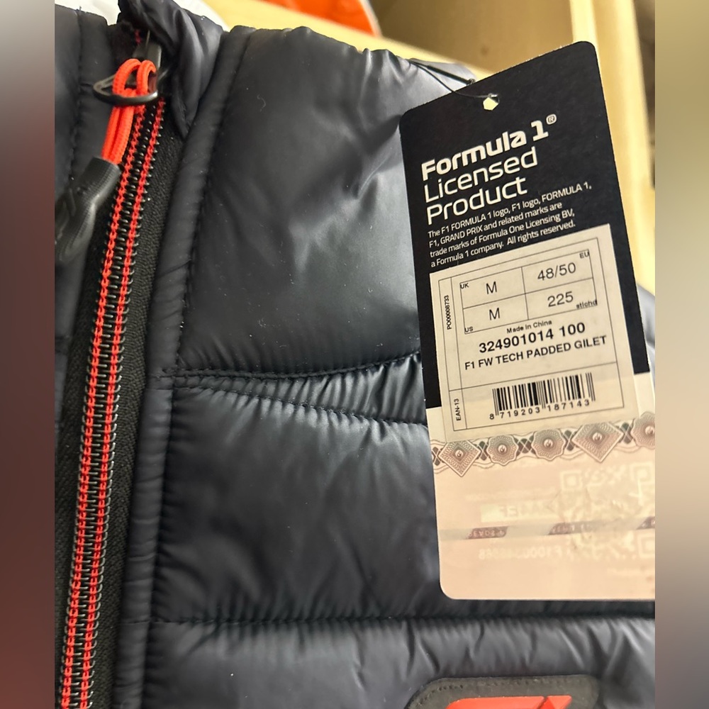 Men Formula 1 Vest Brand New w/Tags - Picture 3 of 3